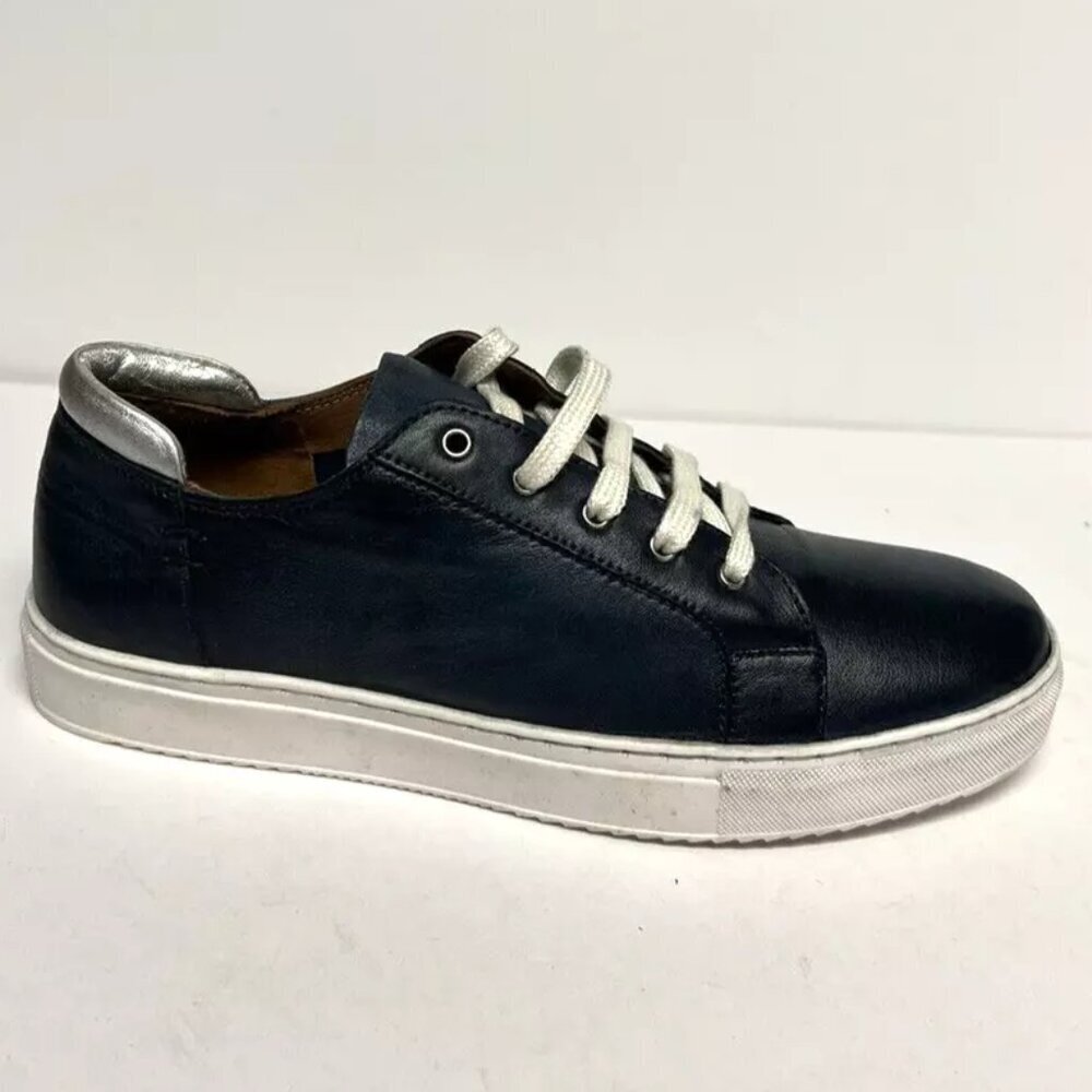 SoftWalk Womens Indio Sneaker Navy Size 9.5 M